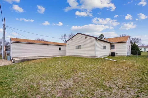 1445 Robin Rd, Waterloo, IA 50701 photo 20