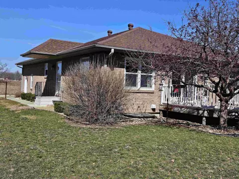 113 Somerset Ct, Nashua, IA 50658