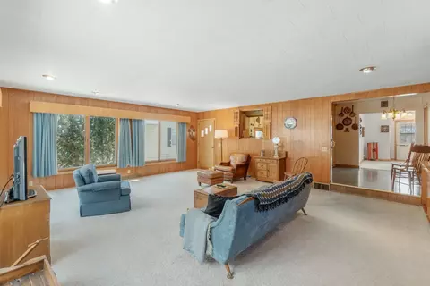 812 W 3rd St, Sumner, IA 50674 photo 13