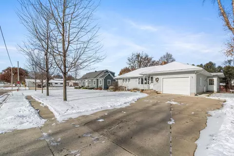 812 W 3rd St, Sumner, IA 50674 photo 29