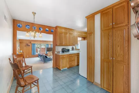 812 W 3rd St, Sumner, IA 50674 photo 6