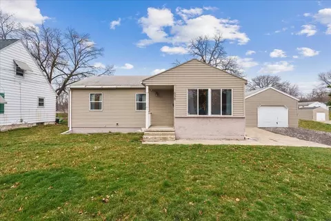 638 Summit Ave, Waterloo, IA 50701