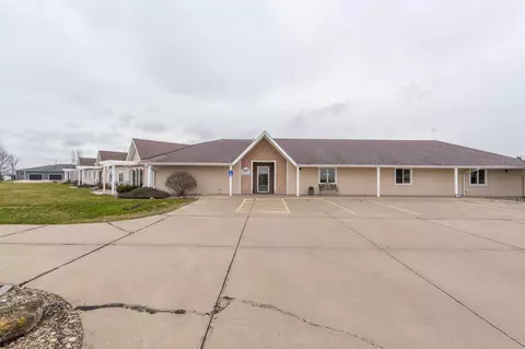 4305 Autumn Ridge Rd #218, Cedar Falls, IA 50613