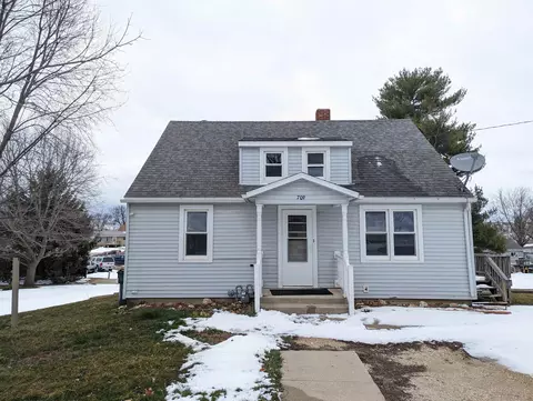 709 SW 2 Ave, Waukon, IA 52172