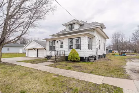 205 Park Ave, Sumner, IA 50674