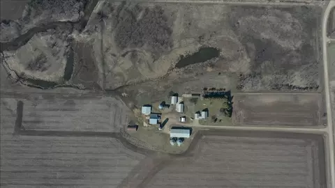 1784 165th St, New Hampton, IA 50659