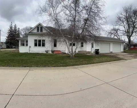 125 E Burger St, Hawkeye, IA 52147