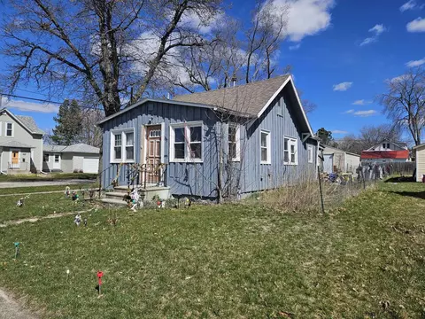 139 4th Ave NE, Oelwein, IA 50662