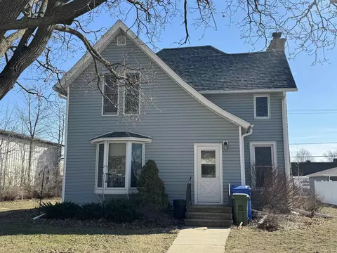 704 N Jackson, Charles City, IA 50616