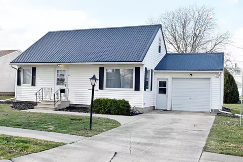 627 Vine St, Osage, IA 50461