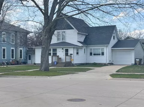 112 E Union St, Manchester, IA 52057