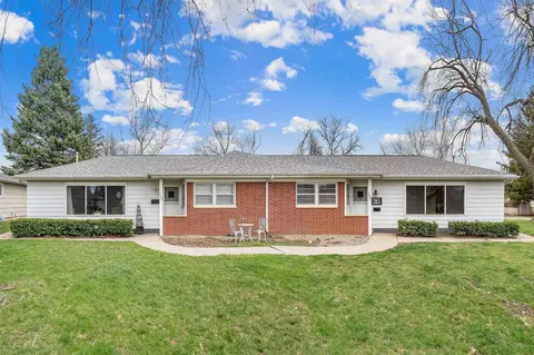 1361-1363 S Hill Dr, Waterloo, IA 50701