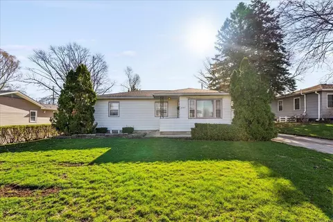 2541 Kate St, Waterloo, IA 50701