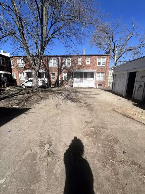 218 224 Irving St, Waterloo, IA 50703