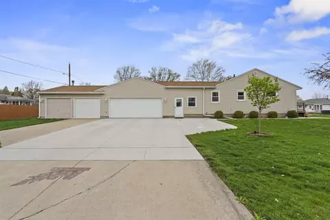 1830 E Mitchell Ave, Waterloo, IA 50702