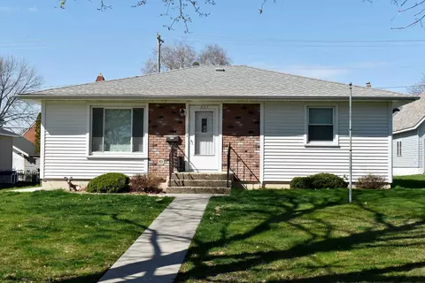 827 State St, Osage, IA 50461