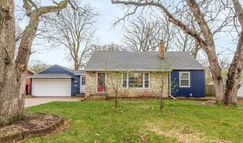 3021 Alameda St, Cedar Falls, IA 50613