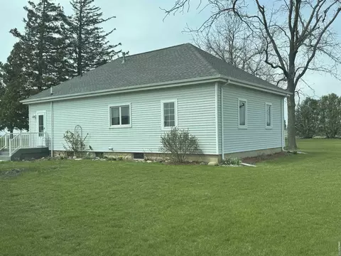 2325 Exeter, Ionia, IA 50645
