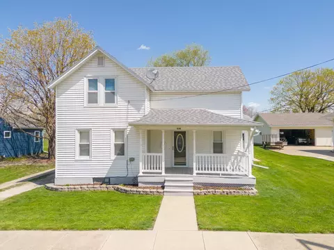 538 Columbia Ave, Sumner, IA 50674