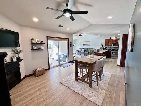 605 Sandy Point Rd #323, Harpers Ferry, IA 52146