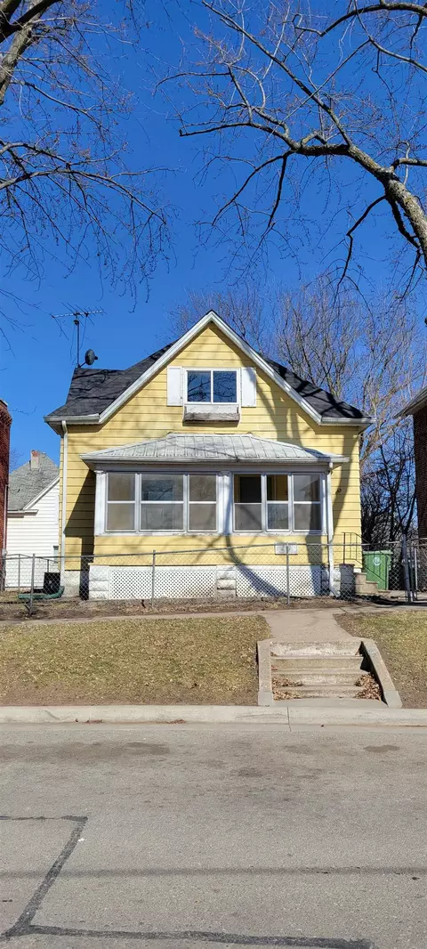 217 Allen St, Waterloo, IA 50701