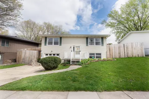 328 Balboa Ave, Cedar Falls, IA 50613