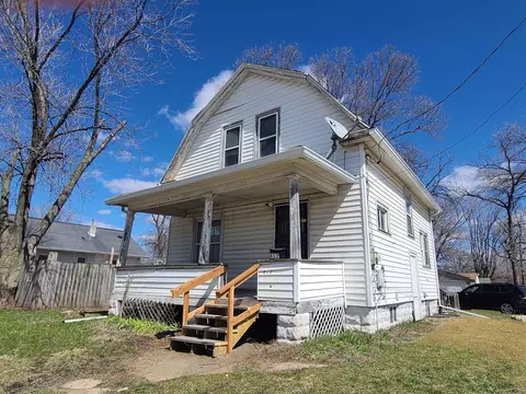 812 Broadway, Waterloo, IA 50703