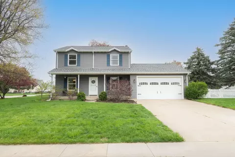1711 Harriet Ln, Cedar Falls, IA 50613