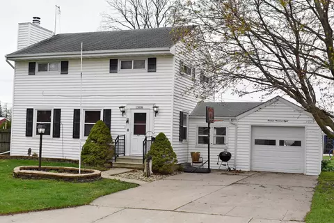1308 Chase St, Osage, IA 50461