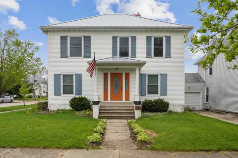 221 1st Ave NE, Oelwein, IA 50662