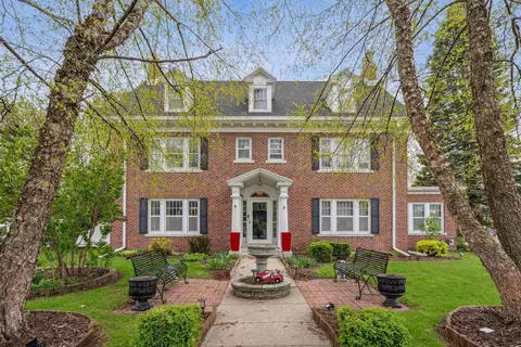 808 Connell St, Dysart, IA 52224