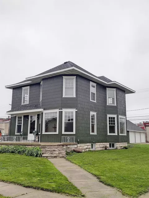 733 State St, Osage, IA 50461