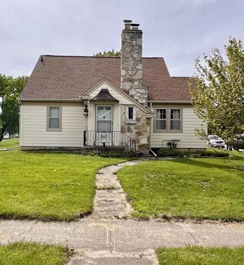 802 Washington St, Eldora, IA 50627