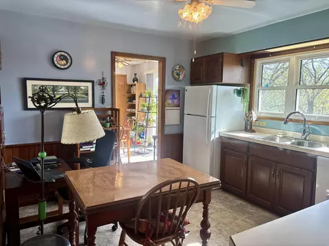 404 Pleasant Hill Dr, Decorah, IA 52101 photo 7