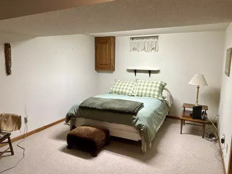 404 Pleasant Hill Dr, Decorah, IA 52101 photo 12