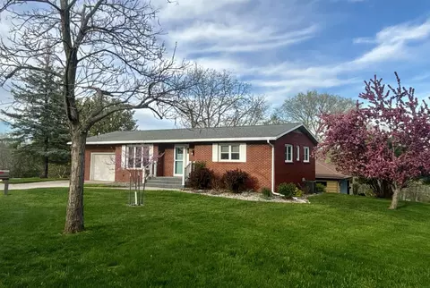 404 Pleasant Hill Dr, Decorah, IA 52101 photo 19