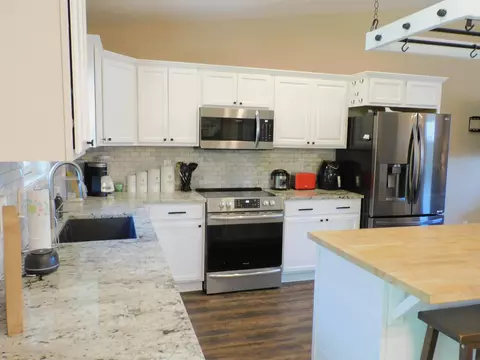 2109 Bald Eagle Ct, Dubuque, IA 52001 photo 6