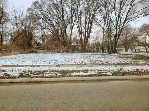 lot11 Mobile St, Waterloo, IA 50703