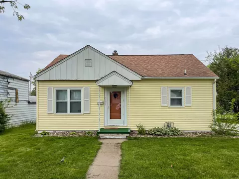 713 Hanna Blvd, Waterloo, IA 50701