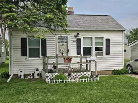 1026 Ansborough Ave, Waterloo, IA 50701