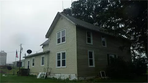 155046 165th St, Farmersburg, IA 52047