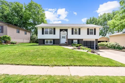 923 E Seerley, Cedar Falls, IA 50613