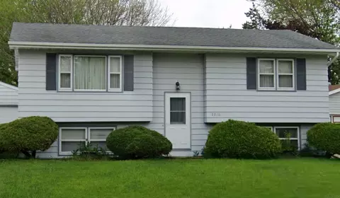 3910 Tami Ter, Waterloo, IA 50702