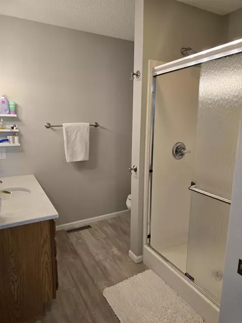 211 Painter St #2, Decorah, IA 52101 photo 15