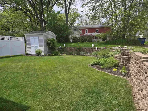 211 Painter St #2, Decorah, IA 52101 photo 4