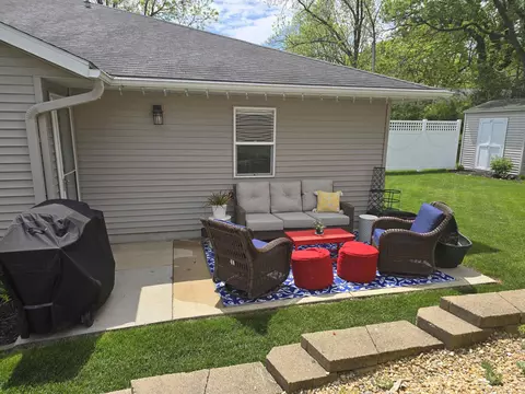 211 Painter St #2, Decorah, IA 52101 photo 3
