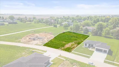 lot18 Red Tail Dr, Waterloo, IA 50701