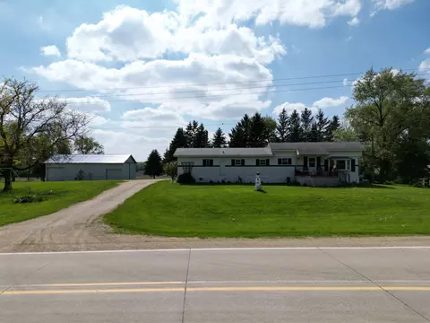 26135 W W Ave, Waucoma, IA 52171