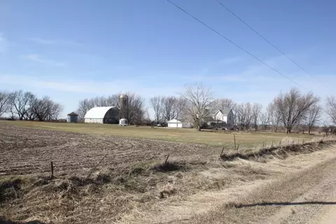 18207 X Ave, Dike, IA 50624