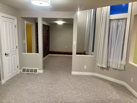 203 E Main St, Decorah, IA 52101 photo 5